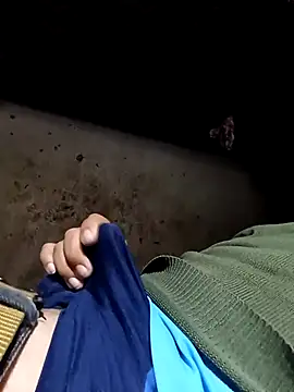 Snapshot of Rayito6969@xh chatting on 11/13/25, 05:01 Rayito6969xh online show from 11/13/25, 05:01