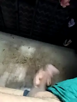 Snapshot of Rayito6969@xh chatting on 11/19/25, 04:40 Rayito6969xh online show from 11/19/25, 04:40