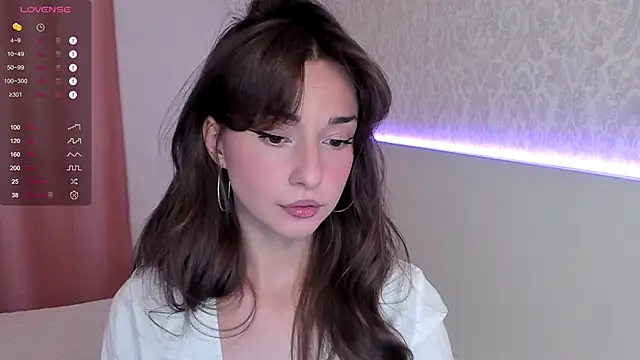 Snapshot of XYour_CharmX chatting on 09/14/25, 01:32 XYour CharmX online show from 09/14/25, 01:32