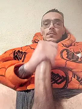 Snapshot of juannjose chatting on 12/22/24, 10:58 juannjose online show from 12/22/24, 10:58