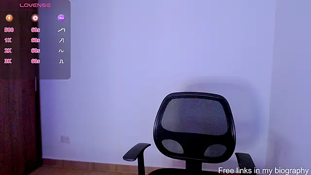 A LittlePrinces online show from 02/14/25, 07:54