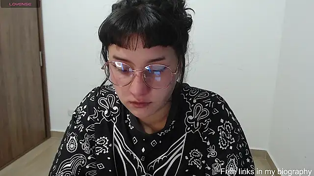 A LittlePrinces online show from 02/19/25, 11:04