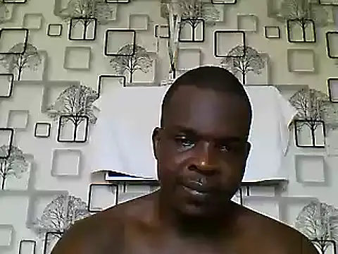 Chumba 001 online show from 12/25/24, 01:41