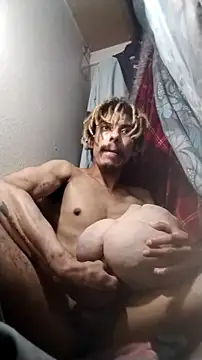 Snapshot of Bigcockmexi13 chatting on 10/17/25, 07:16 Bigcockmexi13 online show from 10/17/25, 07:16