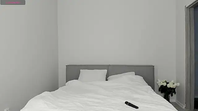 Snapshot of sarahphyllis chatting on 11/26/25, 07:59 sarahphyllis online show from 11/26/25, 07:59