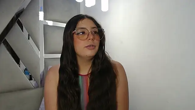 Paola Lyon  online show from 12/13/24, 12:28