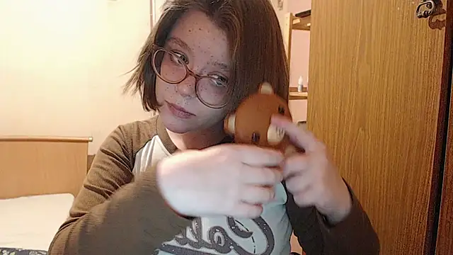 Chmiri cb online show from 12/18/24, 02:28