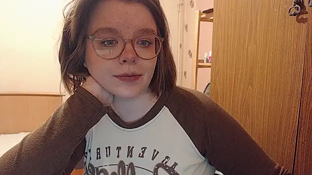 Chmiri cb online show from 12/19/24, 01:18