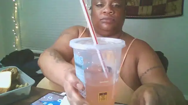 Snapshot of NaughtyHottieBBW chatting on 05/15/26, 11:01 NaughtyHottieBBW online show from 05/15/26, 11:01