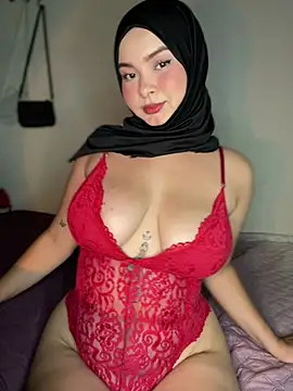 Snapshot of aneesa_darzi chatting on 01/30/25, 10:51 aneesa darzi online show from 01/30/25, 10:51