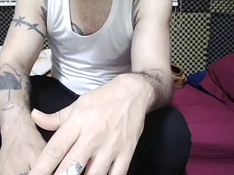 Snapshot of Arabeyes chatting on 11/21/25, 05:28 Arabeyes online show from 11/21/25, 05:28