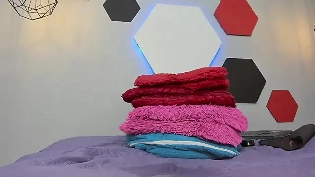 martinaclark online show from 01/01/25, 01:05