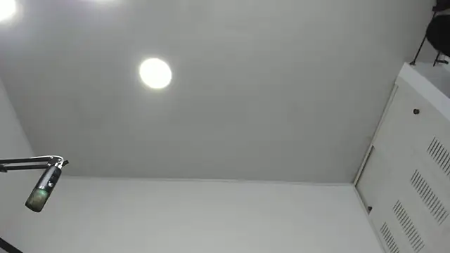 Snapshot of martinaclark chatting on 05/28/26, 03:37 martinaclark online show from 05/28/26, 03:37