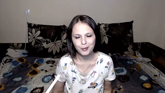 Nika Shiny online show from 06/01/26, 05:20