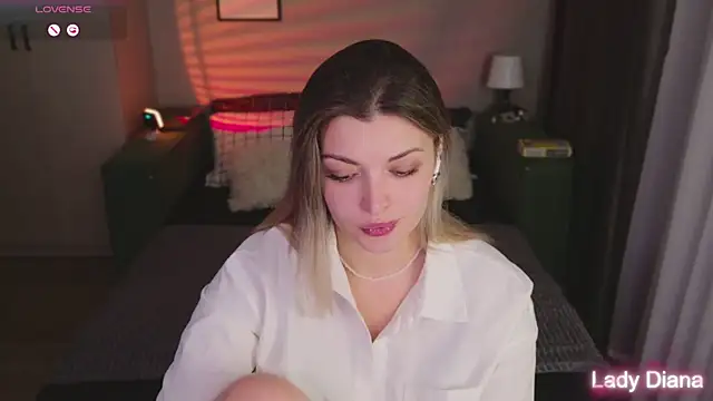 LancasterLady online show from 11/19/25, 01:33