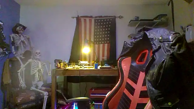 Snapshot of Woodywoodsup1 chatting on 11/08/25, 05:51 Woodywoodsup1 online show from 11/08/25, 05:51