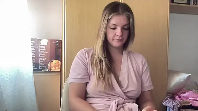 missykat online show from 06/17/26, 11:01