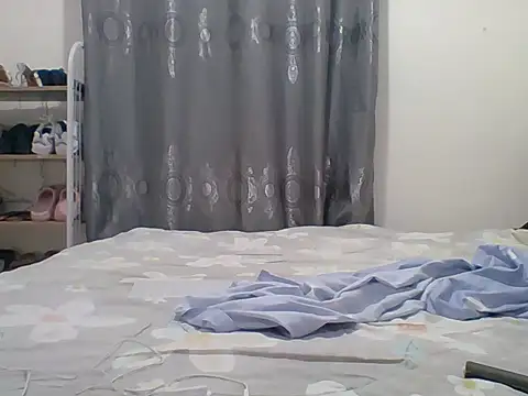 Snapshot of sexy__candyy chatting on 10/01/25, 08:04 sexy  candyy online show from 10/01/25, 08:04