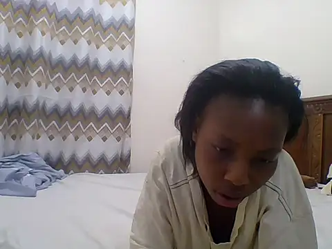 Snapshot of sexy__candyy chatting on 10/09/25, 06:17 sexy  candyy online show from 10/09/25, 06:17