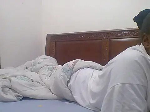 Snapshot of sexy__candyy chatting on 10/28/25, 06:43 sexy  candyy online show from 10/28/25, 06:43