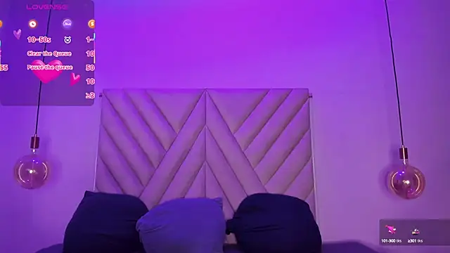 EmmaSwift  online show from 09/27/25, 01:54