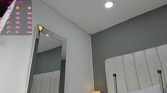 Snapshot of Ashleyy23x chatting on 11/10/25, 07:57 Ashleyy23x online show from 11/10/25, 07:57