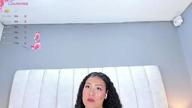 Snapshot of Ashleyy23x chatting on 11/12/25, 07:46 Ashleyy23x online show from 11/12/25, 07:46