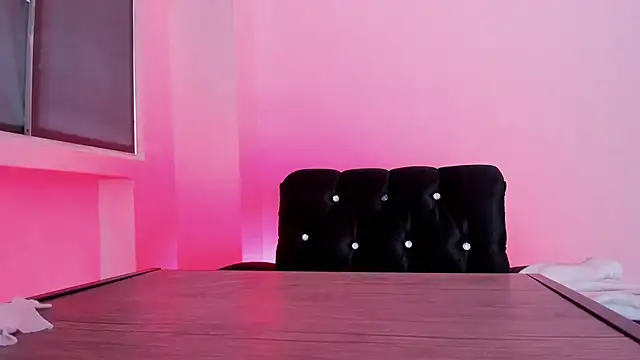 Mialenox online show from 02/22/25, 10:20