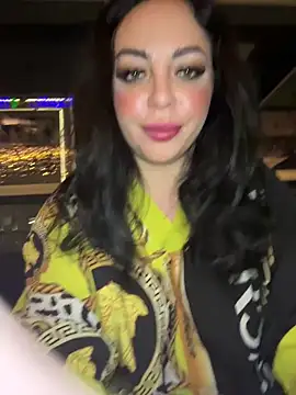 Snapshot of Chloe_Ricci chatting on 12/19/24, 05:08 Chloe Ricci online show from 12/19/24, 05:08