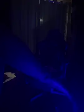 Snapshot of PARI_Hun chatting on 10/04/25, 10:30 PARI Hun online show from 10/04/25, 10:30