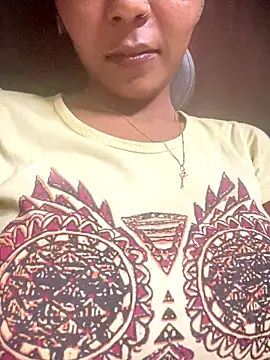 Snapshot of PARI_Hun chatting on 10/15/25, 09:53 PARI Hun online show from 10/15/25, 09:53