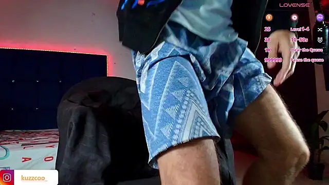 Snapshot of kuzzcoo chatting on 10/14/25, 03:40 kuzzcoo online show from 10/14/25, 03:40