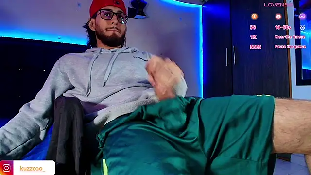 Snapshot of kuzzcoo chatting on 11/09/25, 12:47 kuzzcoo online show from 11/09/25, 12:47