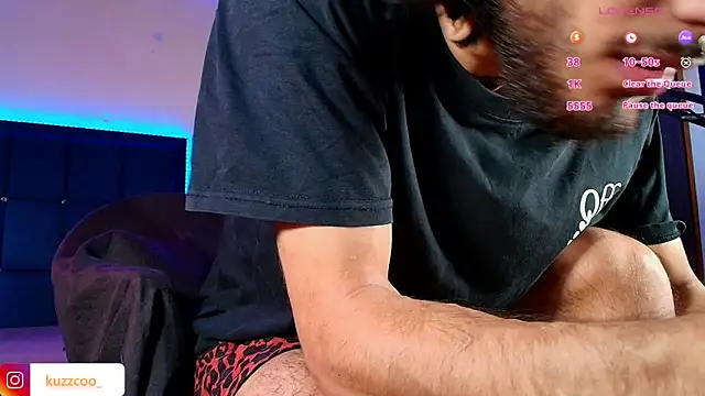 Snapshot of kuzzcoo chatting on 11/22/25, 01:21 kuzzcoo online show from 11/22/25, 01:21