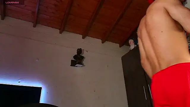 Snapshot of kuzzcoo chatting on 08/03/26, 12:43 kuzzcoo online show from 08/03/26, 12:43