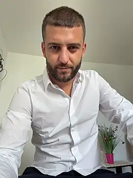 ElChapoGuzman95 online show from 07/21/26, 08:16