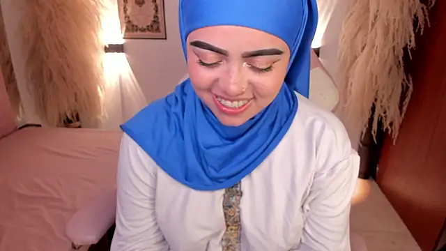 shayla 18 online show from 12/23/24, 09:18