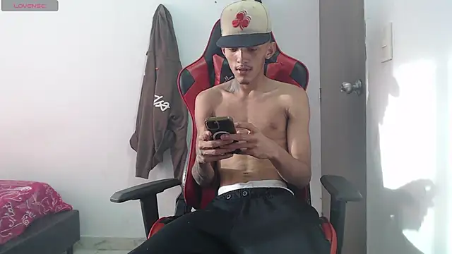 Snapshot of Elvergon-occoner chatting on 10/16/25, 09:27 Elvergon-occoner online show from 10/16/25, 09:27