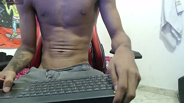 Snapshot of Elvergon-occoner chatting on 10/28/25, 12:25 Elvergon-occoner online show from 10/28/25, 12:25