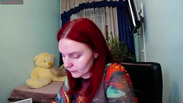 NikaLee online show from 12/23/24, 07:28