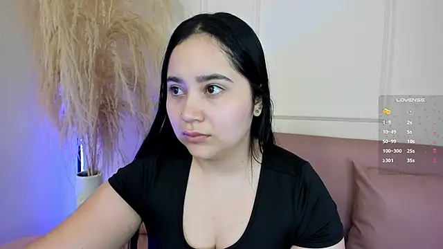 Amaraevans  online show from 02/28/25, 12:09