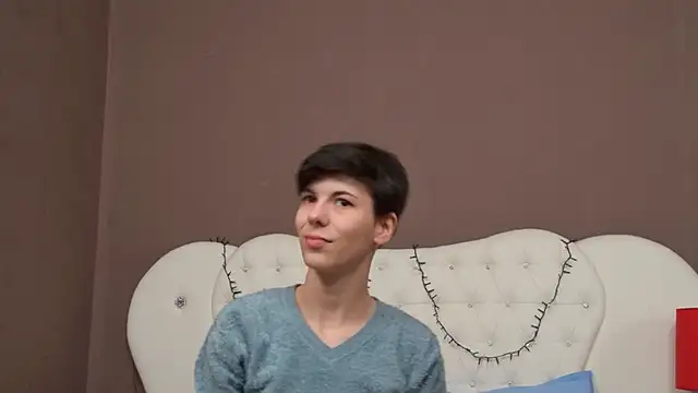 Snapshot of KylieLipa chatting on 12/12/24, 08:21 KylieLipa online show from 12/12/24, 08:21