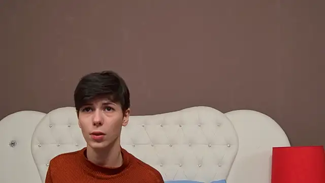 Snapshot of KylieLipa chatting on 12/14/24, 09:13 KylieLipa online show from 12/14/24, 09:13