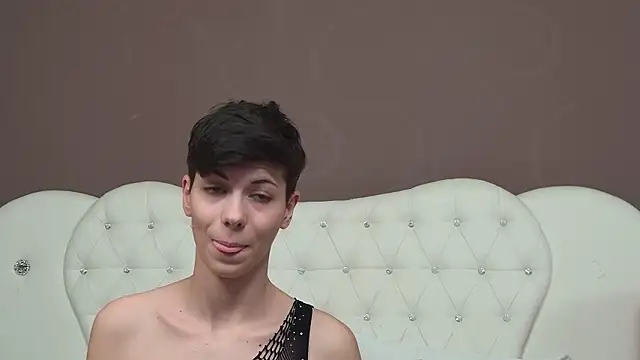 Snapshot of KylieLipa chatting on 02/20/25, 05:40 KylieLipa online show from 02/20/25, 05:40