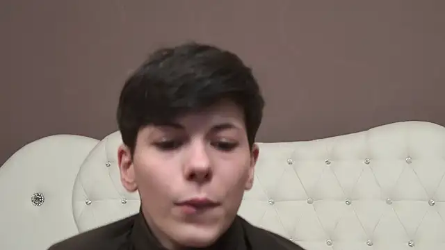 Snapshot of KylieLipa chatting on 02/26/25, 08:33 KylieLipa online show from 02/26/25, 08:33