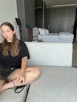 Nura n Sarah online show from 10/10/25, 04:00