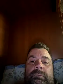 Snapshot of h4cAlex chatting on 10/28/25, 08:33 h4cAlex online show from 10/28/25, 08:33