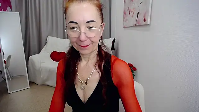 Snapshot of MrnMs_Smith chatting on 02/17/25, 11:44 MrnMs Smith online show from 02/17/25, 11:44