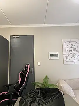 Neelo-Smith online show from 03/15/25, 05:52