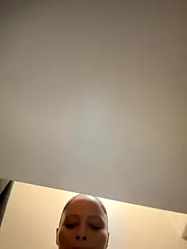 Snapshot of Neelo-Smith chatting on 11/06/25, 04:02 Neelo-Smith online show from 11/06/25, 04:02